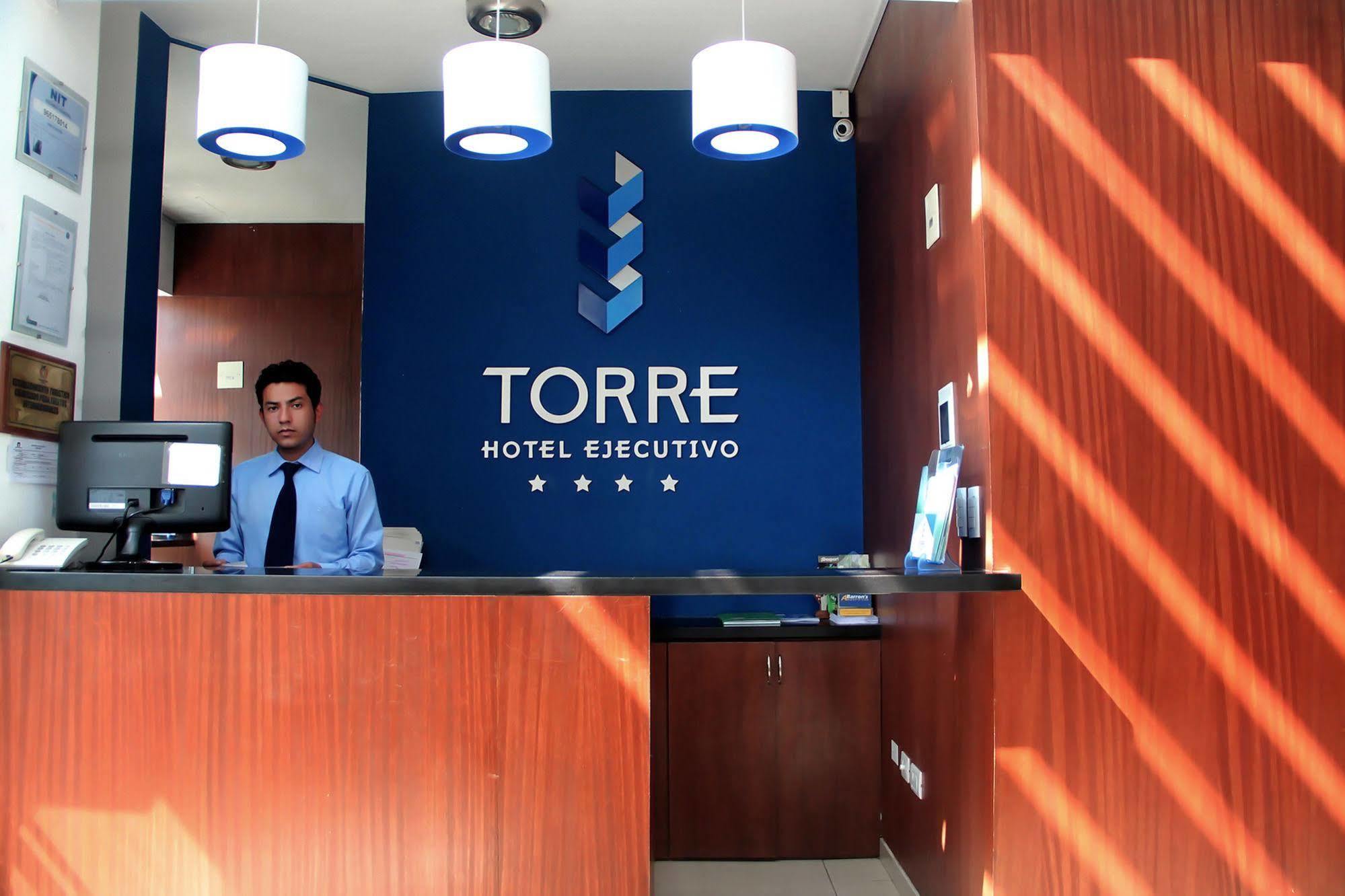 Torre Hotel Ejecutivo سانتا كروز دي لا سي المظهر الخارجي الصورة